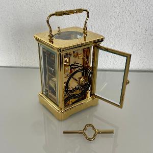 Pendule de voyage Matthew Norman Corniche 1751CC, réveille-matin, sonnerie et répétition